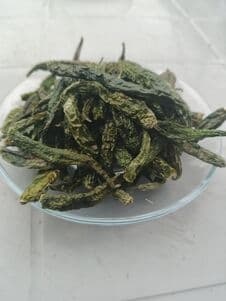 Dried green chili 